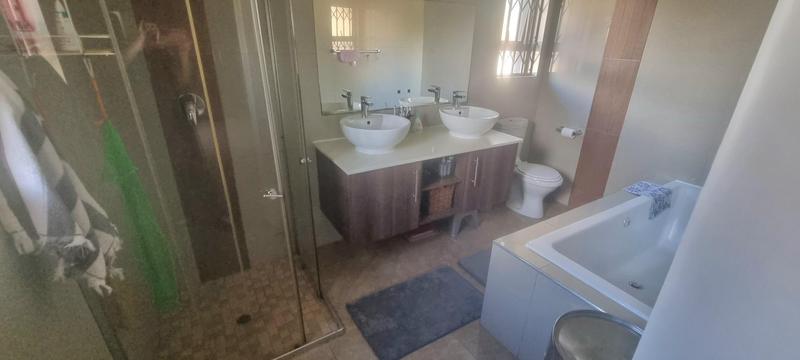 3 Bedroom Property for Sale in Heuwelsig Estate Gauteng