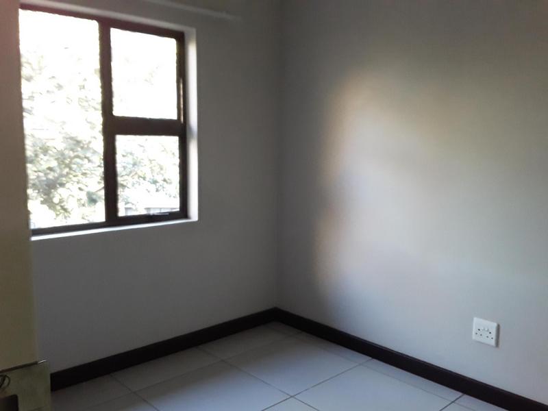 To Let 2 Bedroom Property for Rent in Rooihuiskraal North Gauteng