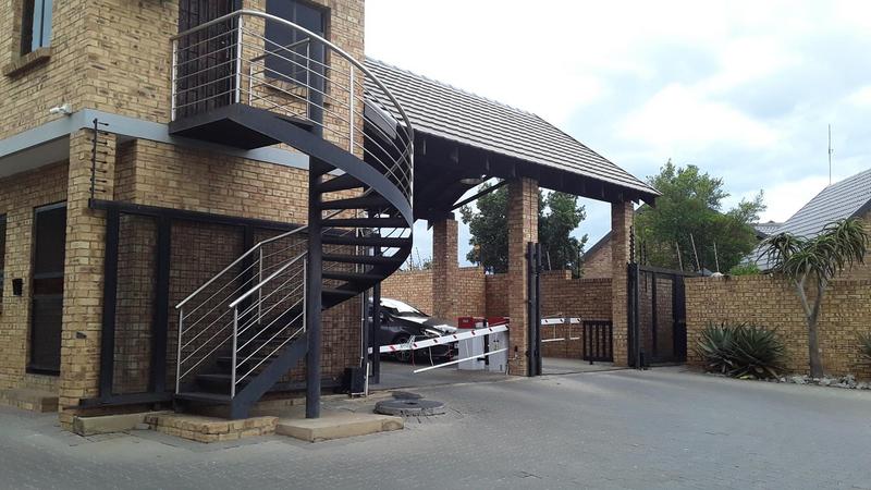 To Let 2 Bedroom Property for Rent in Rooihuiskraal North Gauteng