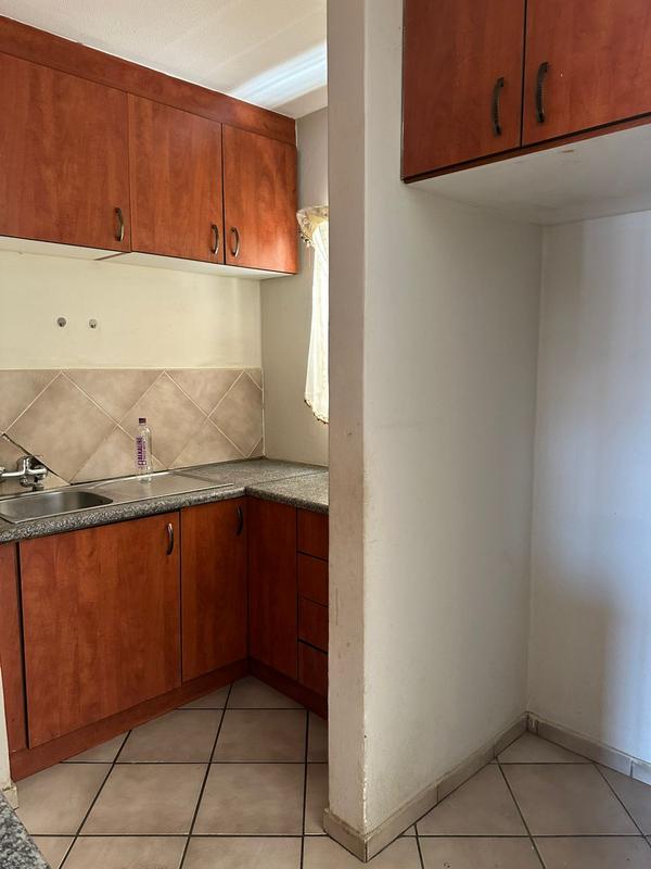 To Let 2 Bedroom Property for Rent in Homelake Gauteng
