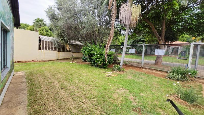 5 Bedroom Property for Sale in Pretoria Gardens Gauteng