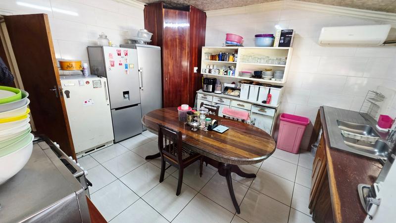 5 Bedroom Property for Sale in Pretoria Gardens Gauteng