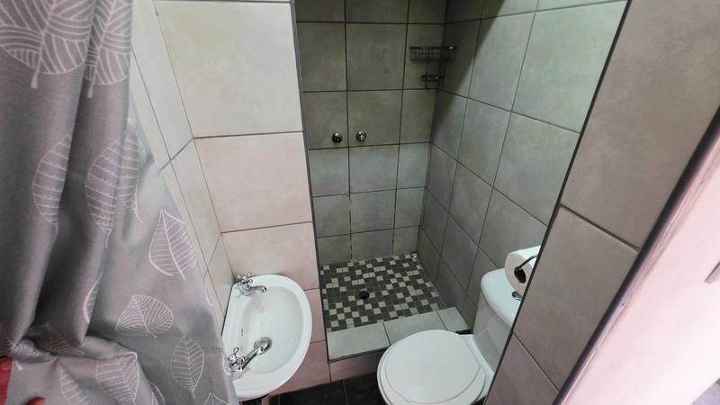 5 Bedroom Property for Sale in Pretoria Gardens Gauteng