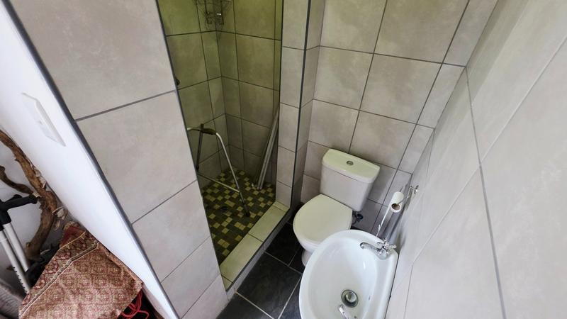 5 Bedroom Property for Sale in Pretoria Gardens Gauteng