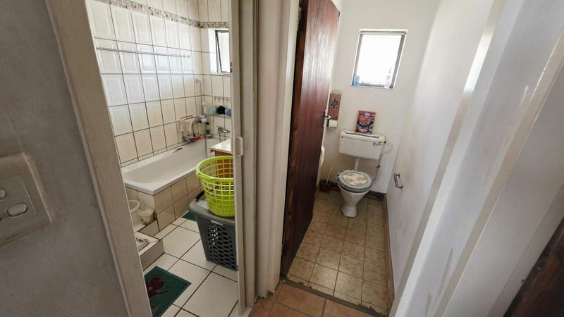 5 Bedroom Property for Sale in Pretoria Gardens Gauteng