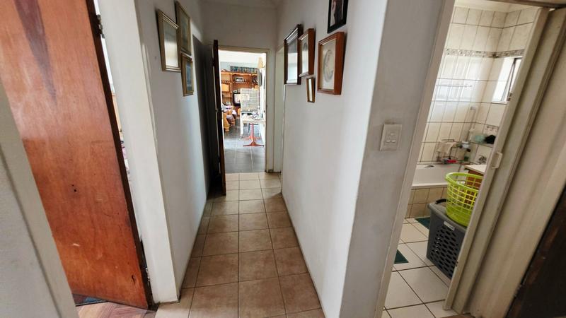 5 Bedroom Property for Sale in Pretoria Gardens Gauteng