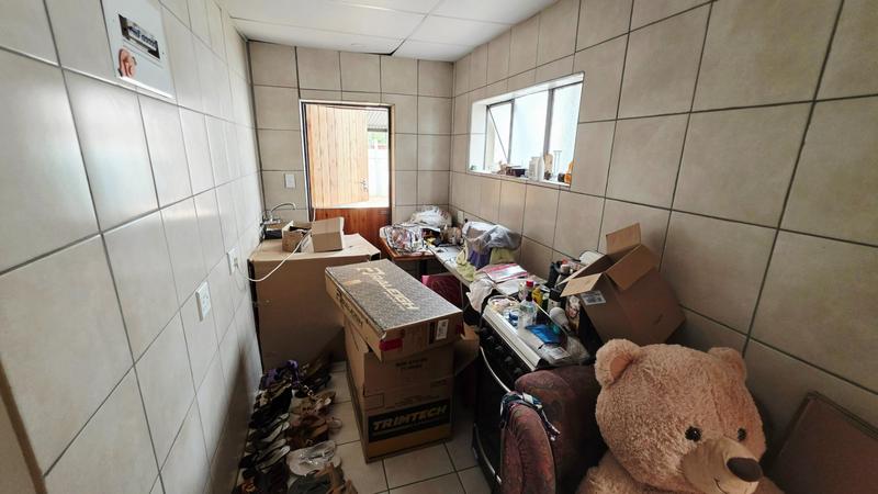 5 Bedroom Property for Sale in Pretoria Gardens Gauteng