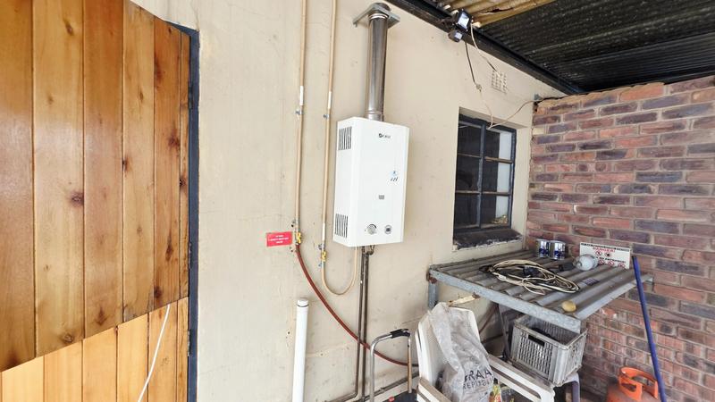 5 Bedroom Property for Sale in Pretoria Gardens Gauteng