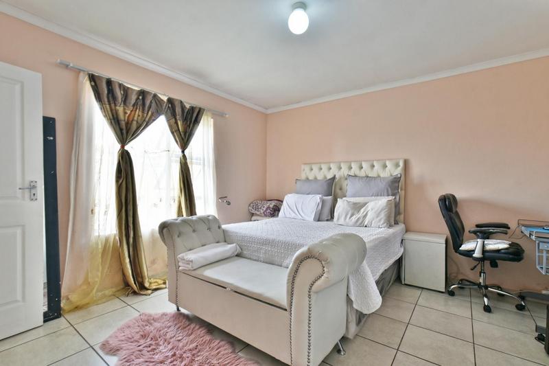 7 Bedroom Property for Sale in Liefde en Vrede Gauteng