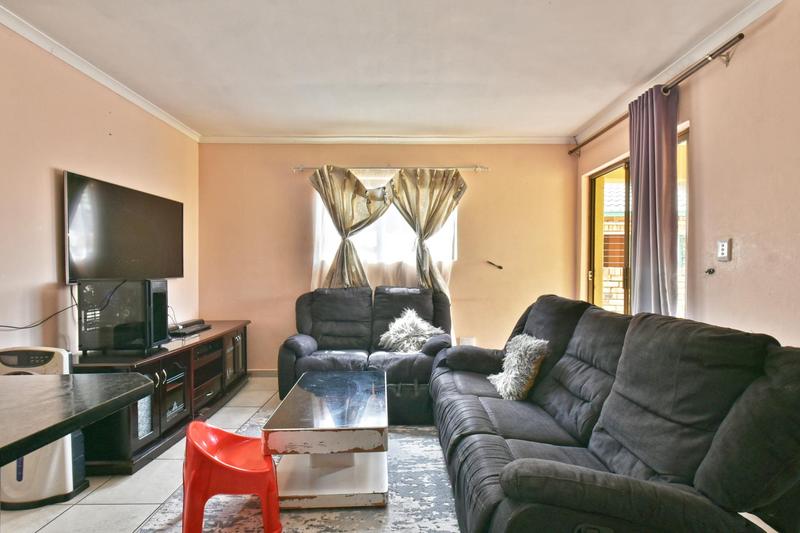 7 Bedroom Property for Sale in Liefde en Vrede Gauteng