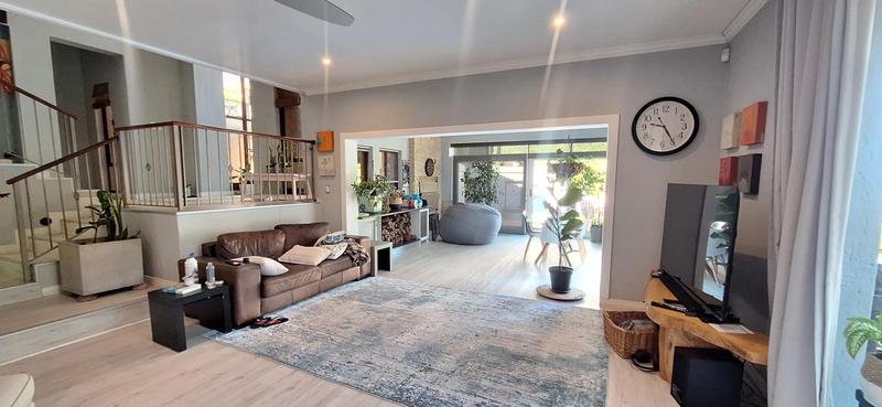 To Let 5 Bedroom Property for Rent in Waterkloof A H Gauteng