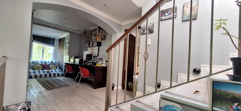 To Let 5 Bedroom Property for Rent in Waterkloof A H Gauteng