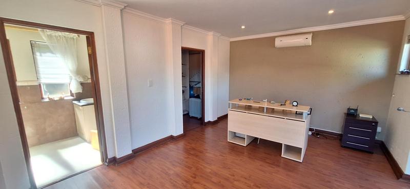 To Let 5 Bedroom Property for Rent in Waterkloof A H Gauteng