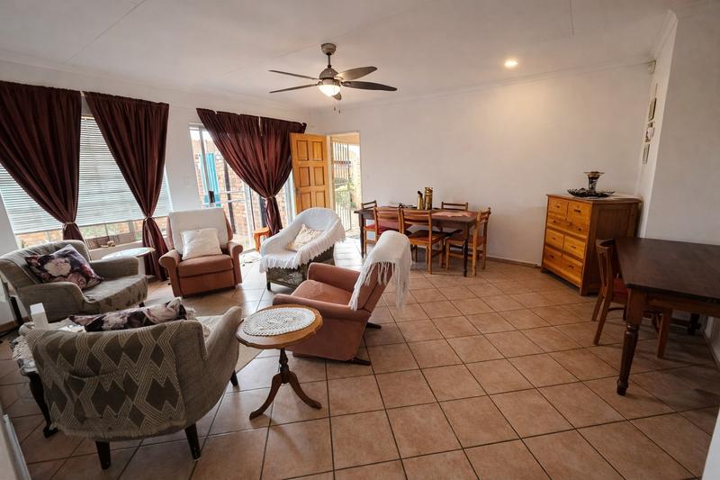 2 Bedroom Property for Sale in Elardus Park Gauteng