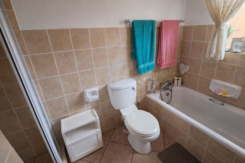 2 Bedroom Property for Sale in Elardus Park Gauteng