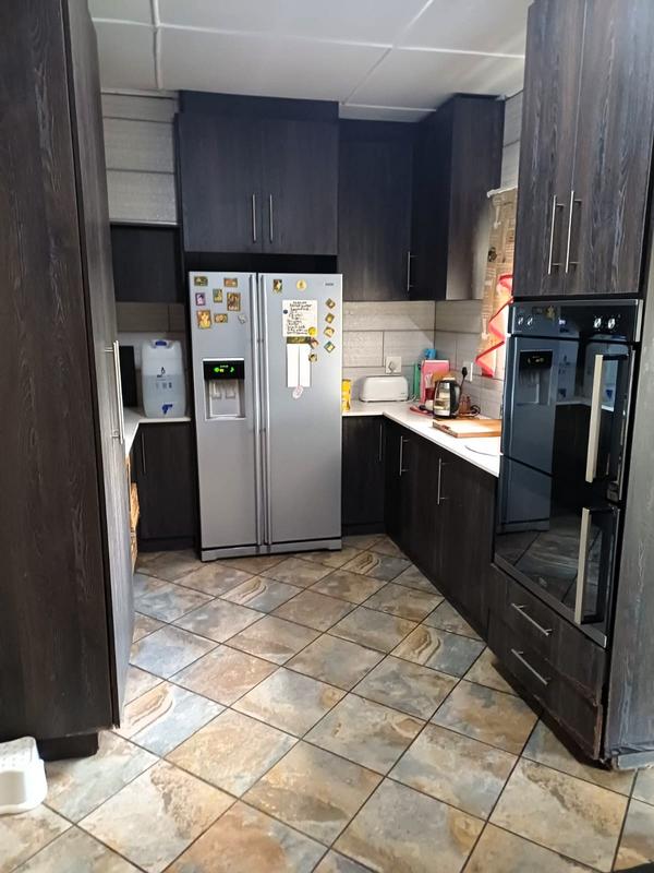 3 Bedroom Property for Sale in Comet Gauteng