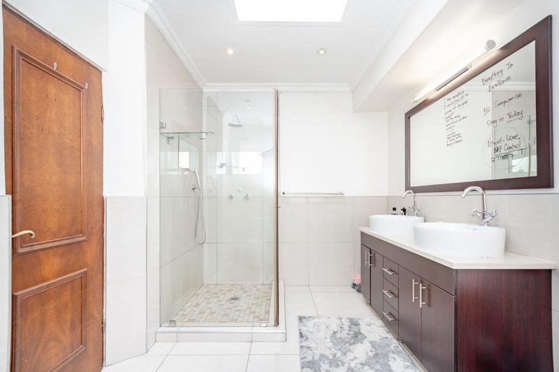 3 Bedroom Property for Sale in Bedfordview Gauteng