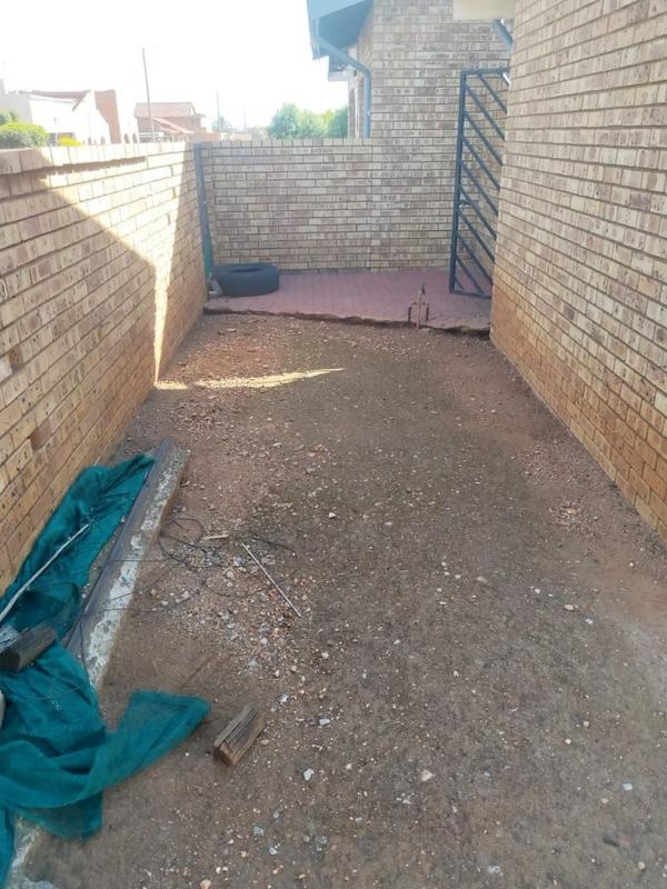 3 Bedroom Property for Sale in Spruit View Gauteng