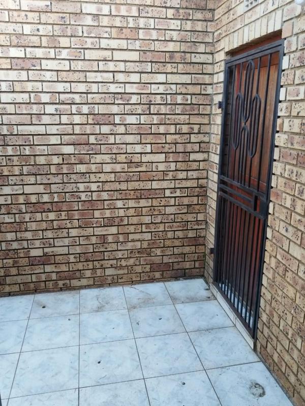 3 Bedroom Property for Sale in Spruit View Gauteng