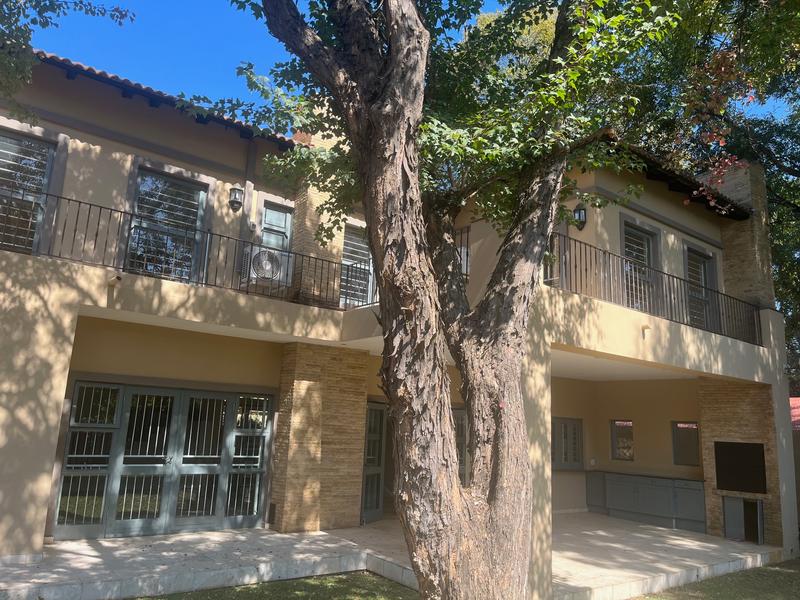 4 Bedroom Property for Sale in Baileys Muckleneuk Gauteng