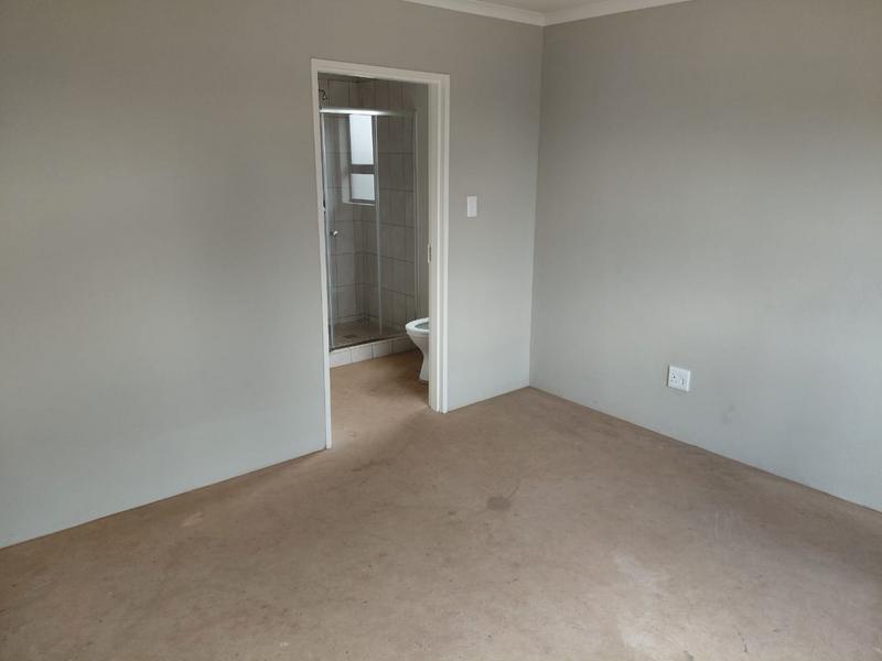 3 Bedroom Property for Sale in Dawn Park Gauteng