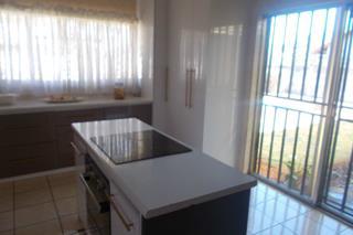 3 Bedroom Property for Sale in Rondebult Gauteng
