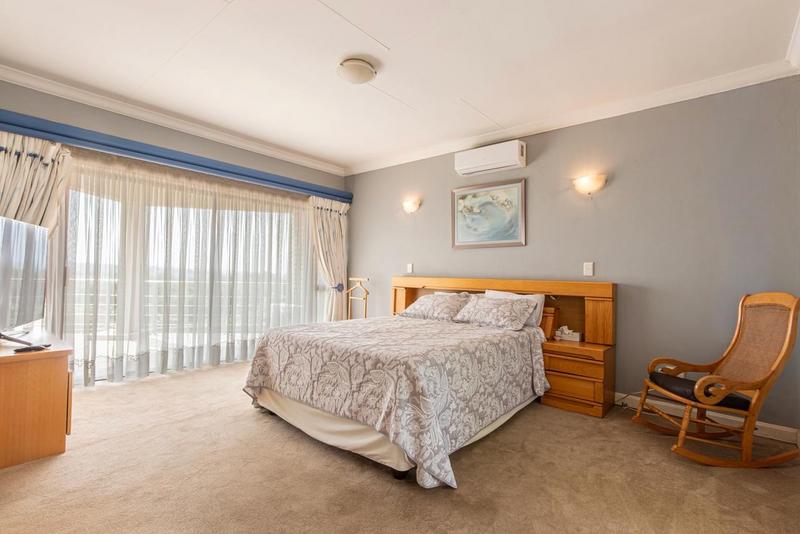 4 Bedroom Property for Sale in Ruimsig Gauteng