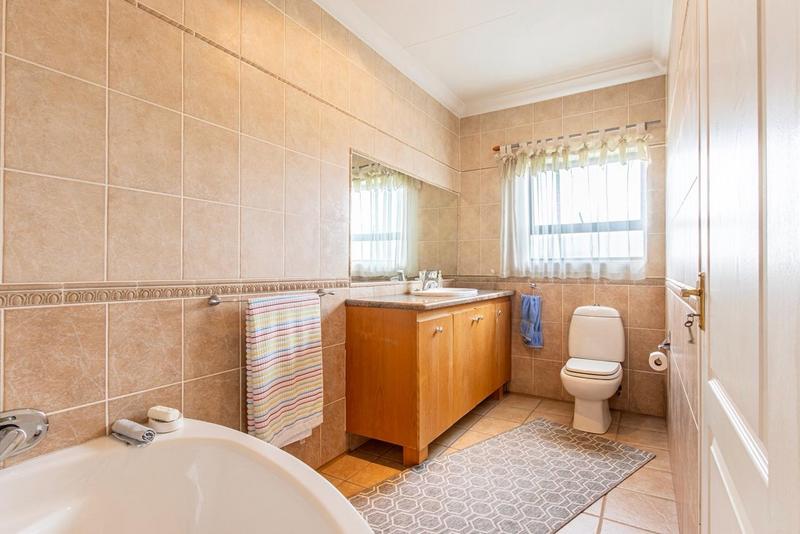 4 Bedroom Property for Sale in Ruimsig Gauteng