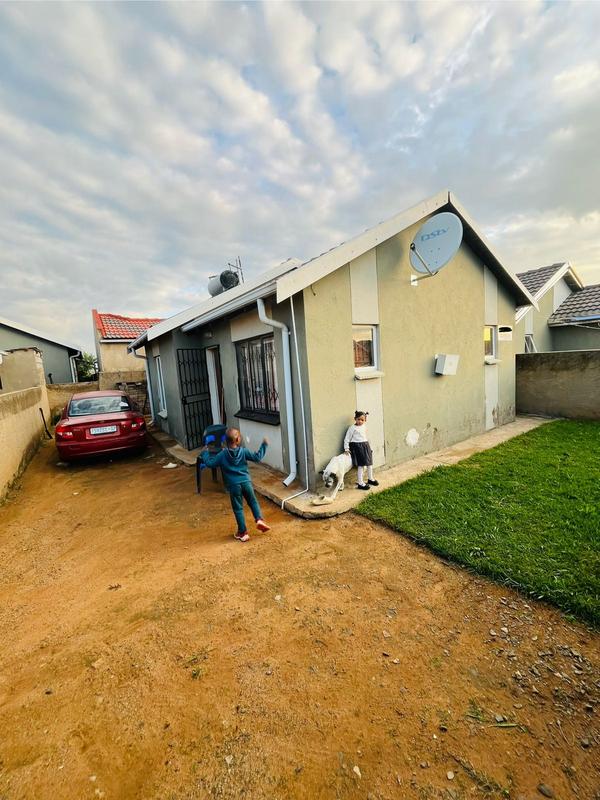 2 Bedroom Property for Sale in Windmill Park Gauteng