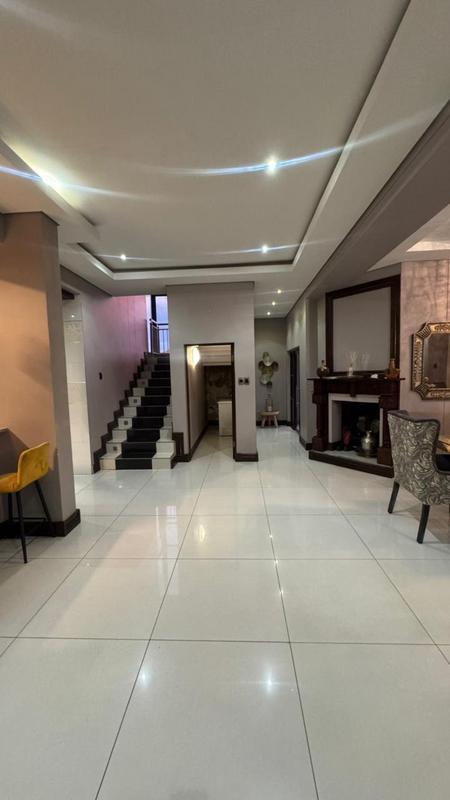 5 Bedroom Property for Sale in Amandasig Gauteng