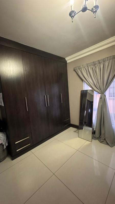 5 Bedroom Property for Sale in Amandasig Gauteng