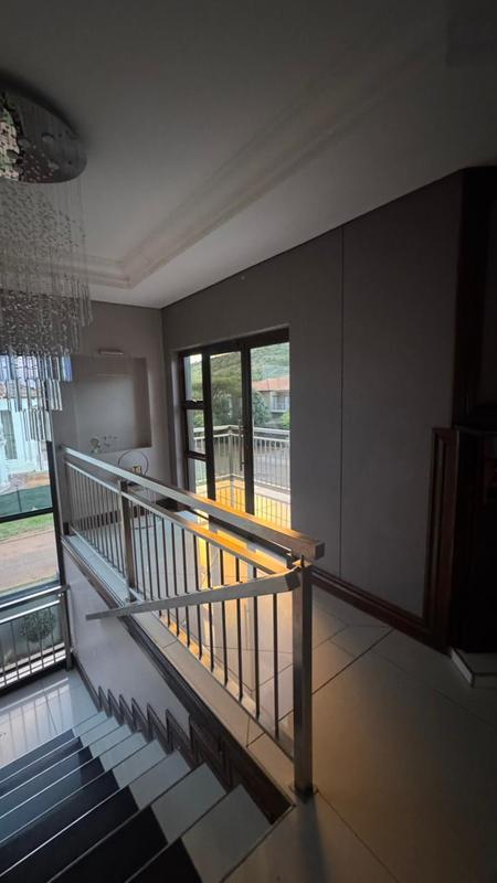 5 Bedroom Property for Sale in Amandasig Gauteng