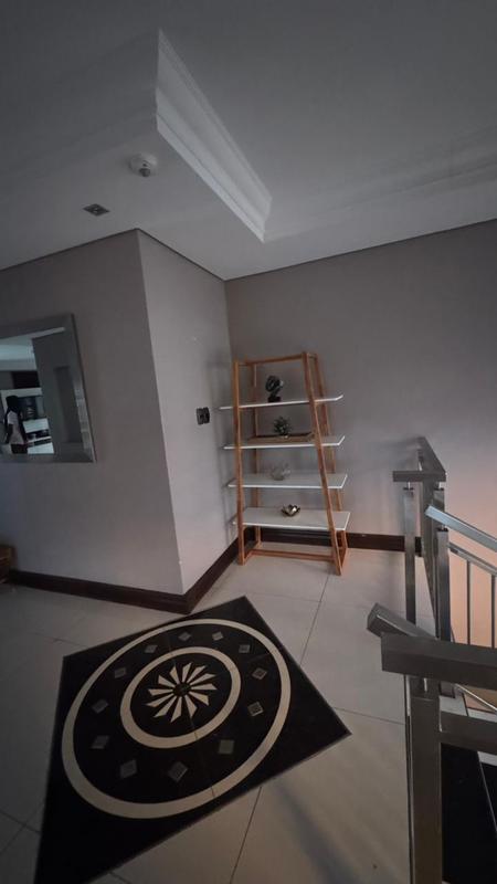 5 Bedroom Property for Sale in Amandasig Gauteng