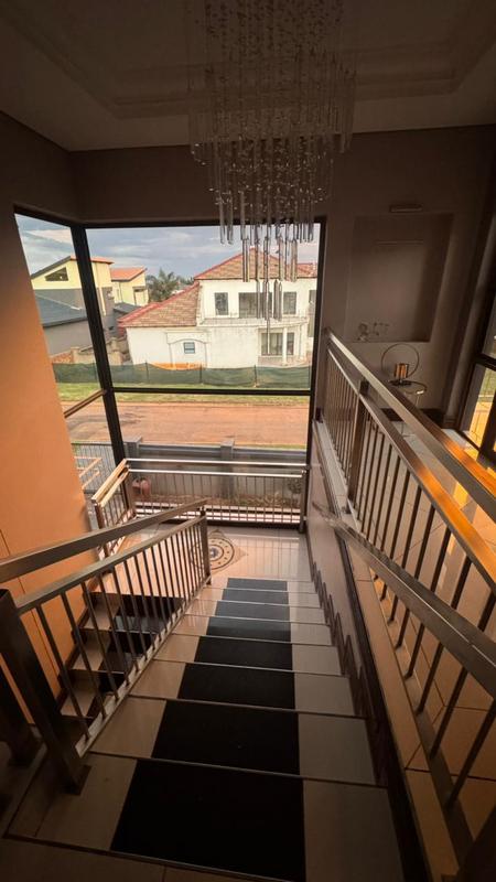 5 Bedroom Property for Sale in Amandasig Gauteng