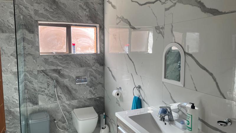 4 Bedroom Property for Sale in Raslouw Gardens Gauteng