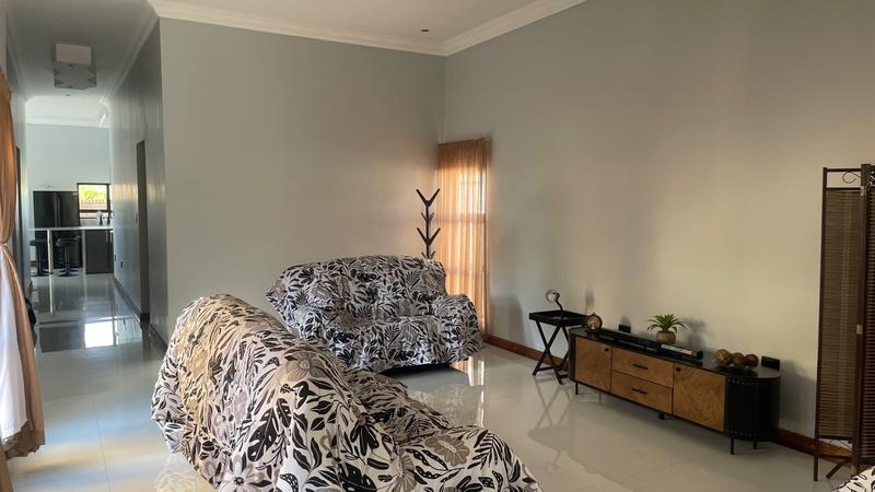 4 Bedroom Property for Sale in Raslouw Gardens Gauteng