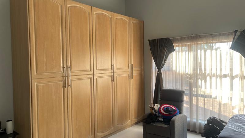 4 Bedroom Property for Sale in Raslouw Gardens Gauteng