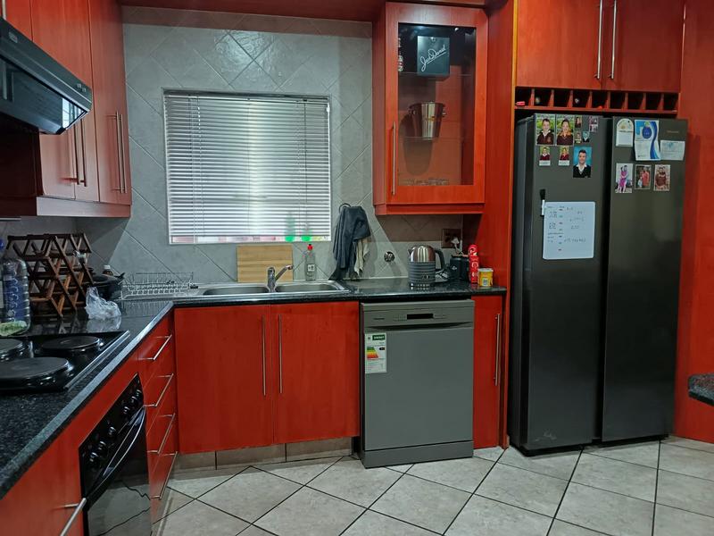 To Let 3 Bedroom Property for Rent in New State Area Gauteng