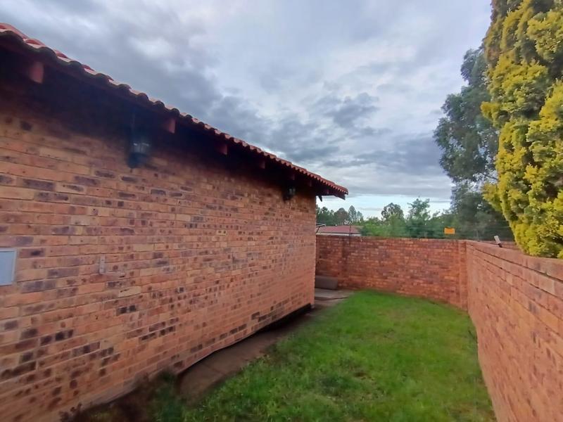 To Let 3 Bedroom Property for Rent in New State Area Gauteng