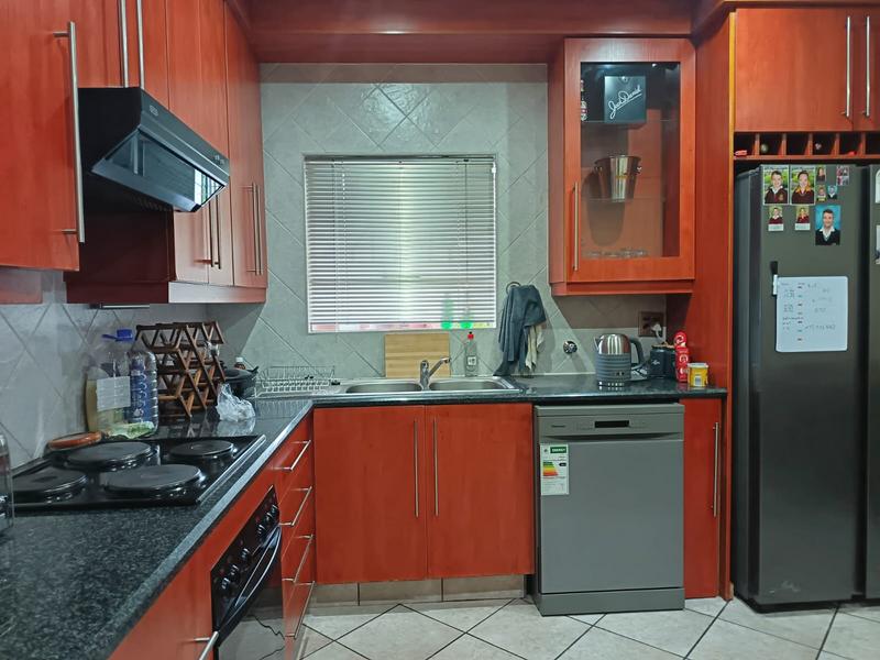To Let 3 Bedroom Property for Rent in New State Area Gauteng