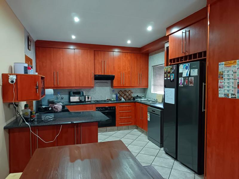 To Let 3 Bedroom Property for Rent in New State Area Gauteng