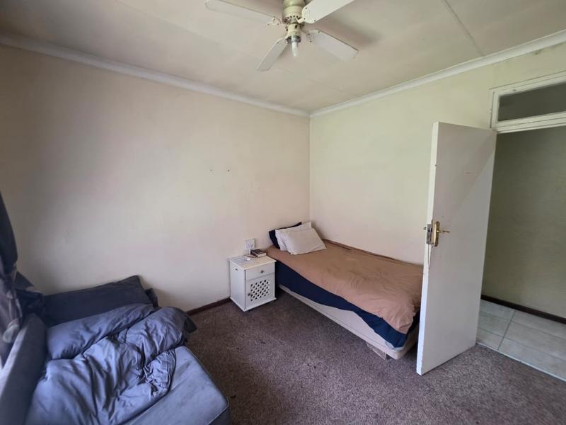 6 Bedroom Property for Sale in Brackenhurst Gauteng