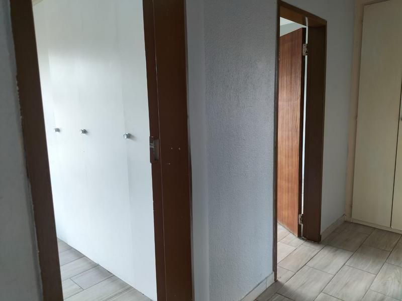 4 Bedroom Property for Sale in Birchleigh North Gauteng