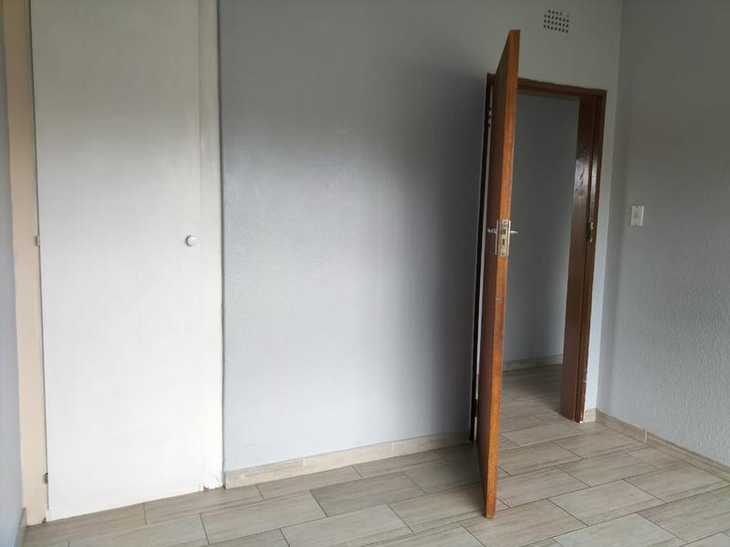 4 Bedroom Property for Sale in Birchleigh North Gauteng