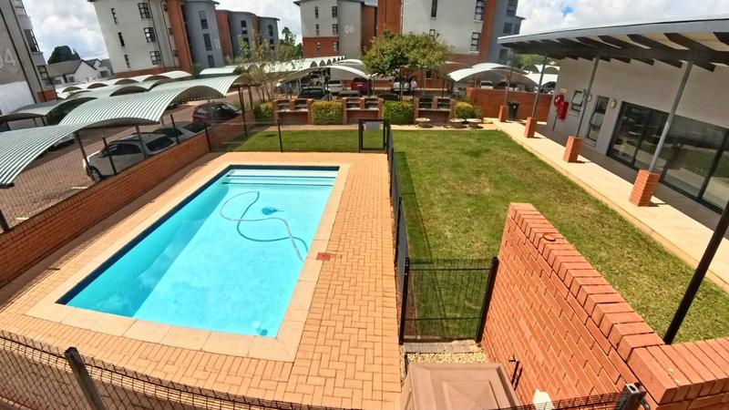 2 Bedroom Property for Sale in Glen Marais Gauteng