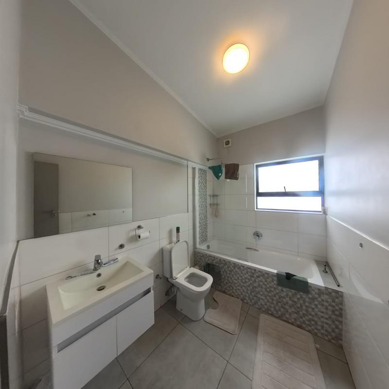 2 Bedroom Property for Sale in Glen Marais Gauteng