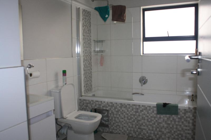 2 Bedroom Property for Sale in Glen Marais Gauteng