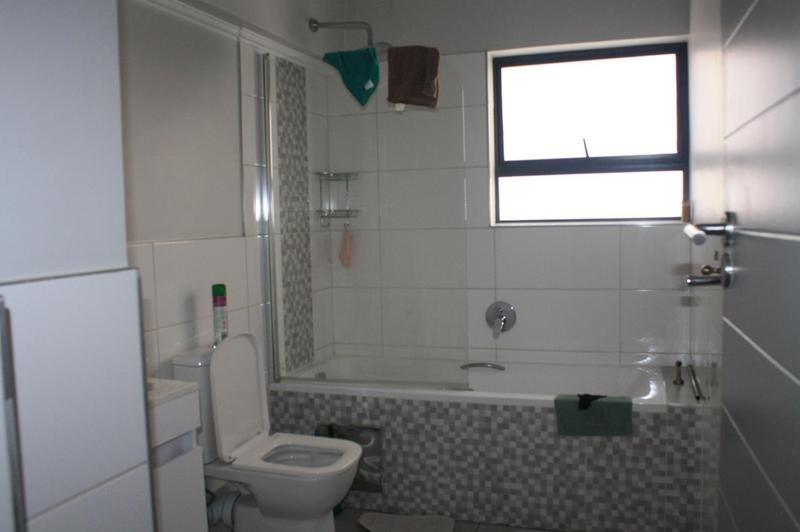 2 Bedroom Property for Sale in Glen Marais Gauteng