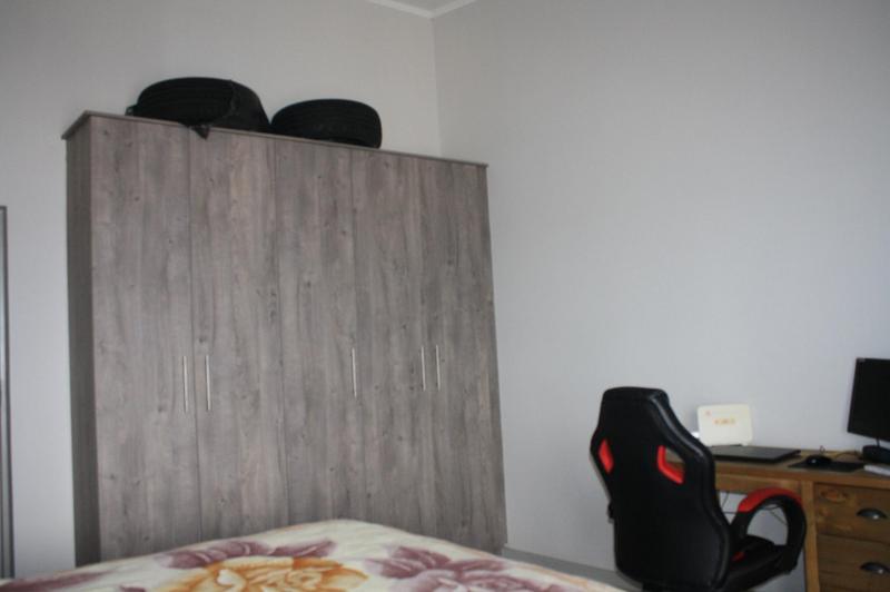 2 Bedroom Property for Sale in Glen Marais Gauteng