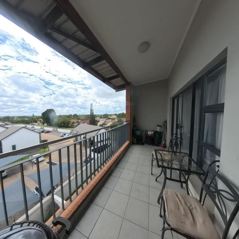 2 Bedroom Property for Sale in Glen Marais Gauteng